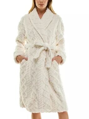 Roudelain Women's Textured Shawl Collar Robe